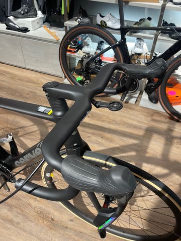 Tweedehands Cervélo R5 Force AXS 2026 2026 Road & Gravel — afbeelding 3 van 5