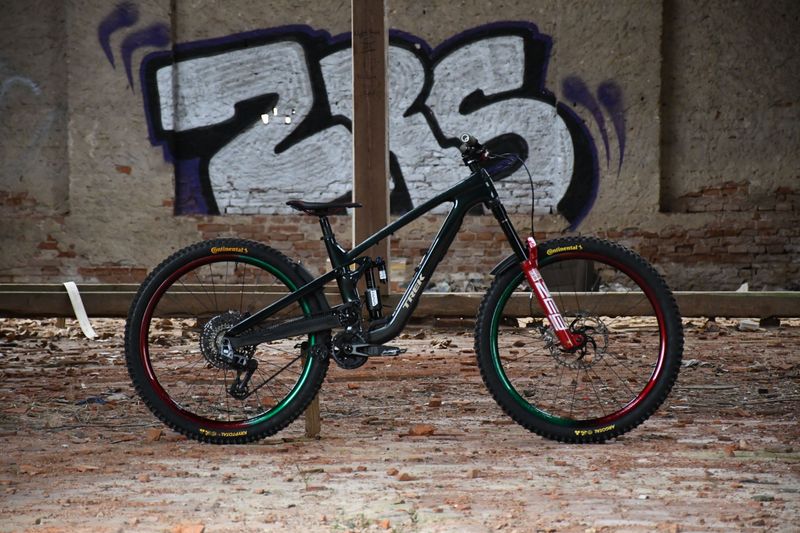 Używany Trek Slash SRAM GX Eagle AXS (T-Type) 2024 MTB