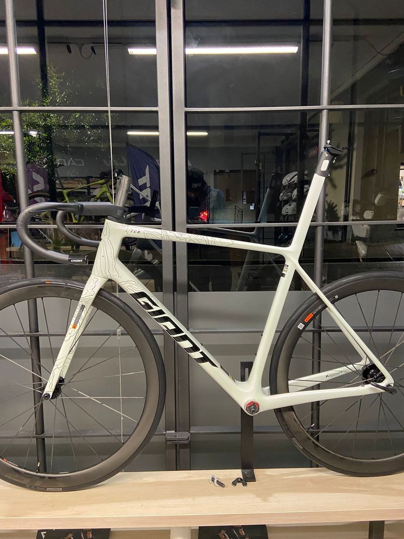 Używany Giant TCR Advanced SL Terrain Tracker Frameset Frameset 2026 Road & Gravel