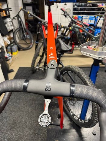 Used Pinarello DOGMA F DURA ACE Di2 2025 Frameset 2025 Road & Gravel, Orange — image 11 of 14