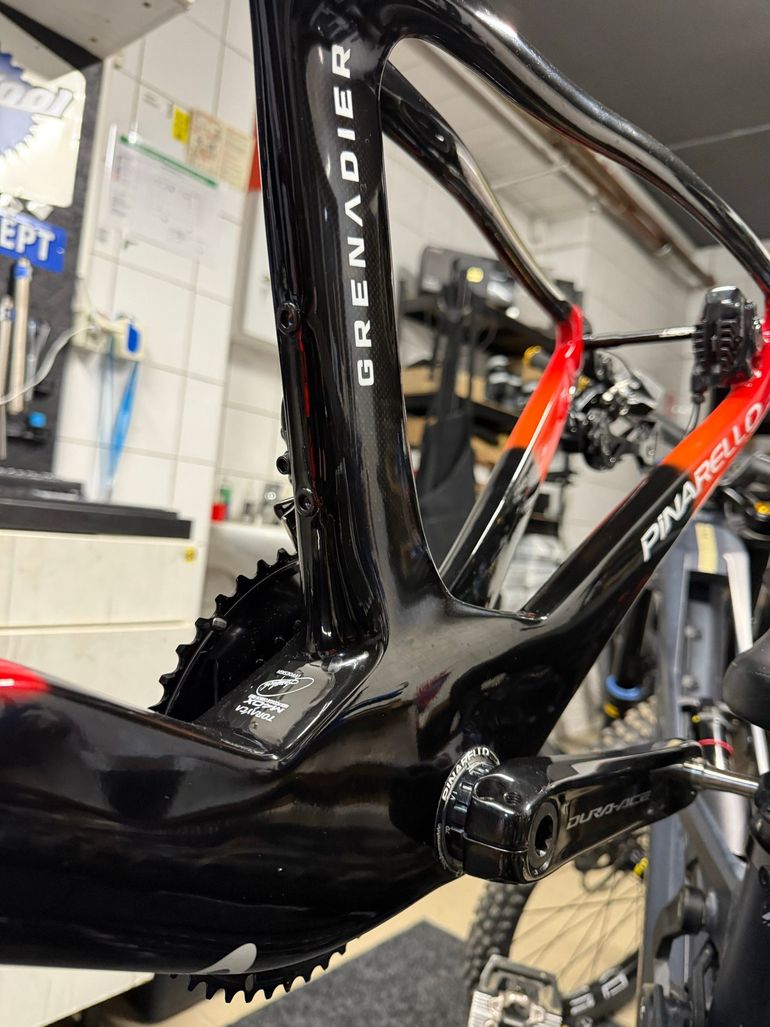 Used Pinarello DOGMA F DURA ACE Di2 2025 Frameset 2025 Road & Gravel, Orange — image 9 of 14