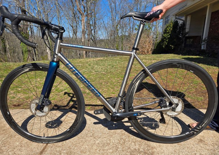 Used Litespeed Ultimate Disc Ultegra Di2 12 Spd 2024 2024 Road & Gravel, Light Gray — image 2 of 6