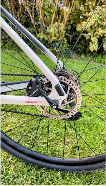 Tweedehands Giant Revolt Advanced 2 2020 2020 Road & Gravel — afbeelding 4 van 8