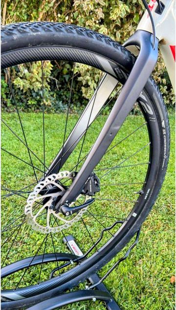Tweedehands Giant Revolt Advanced 2 2020 2020 Road & Gravel — afbeelding 2 van 8