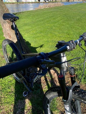 Used Specialized Epic SRAM X01 Eagle AXS 2023 Mountainbike, Black — image 3 of 9
