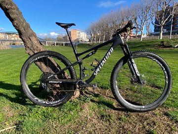 Used Specialized Epic SRAM X01 Eagle AXS 2023 Mountainbike, Black — image 1 of 9