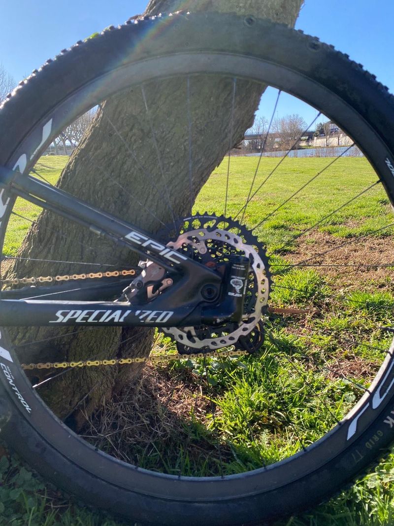 Used Specialized Epic SRAM X01 Eagle AXS 2023 Mountainbike, Black — image 5 of 9