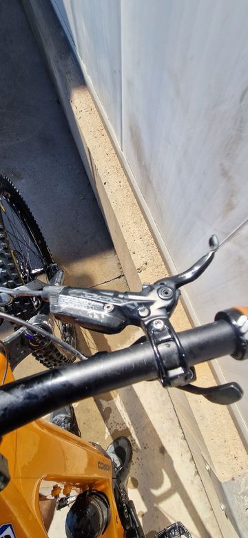Used Norco Range VLT C2 2023 2023 Mountainbike, Orange, 29 — image 4 of 10