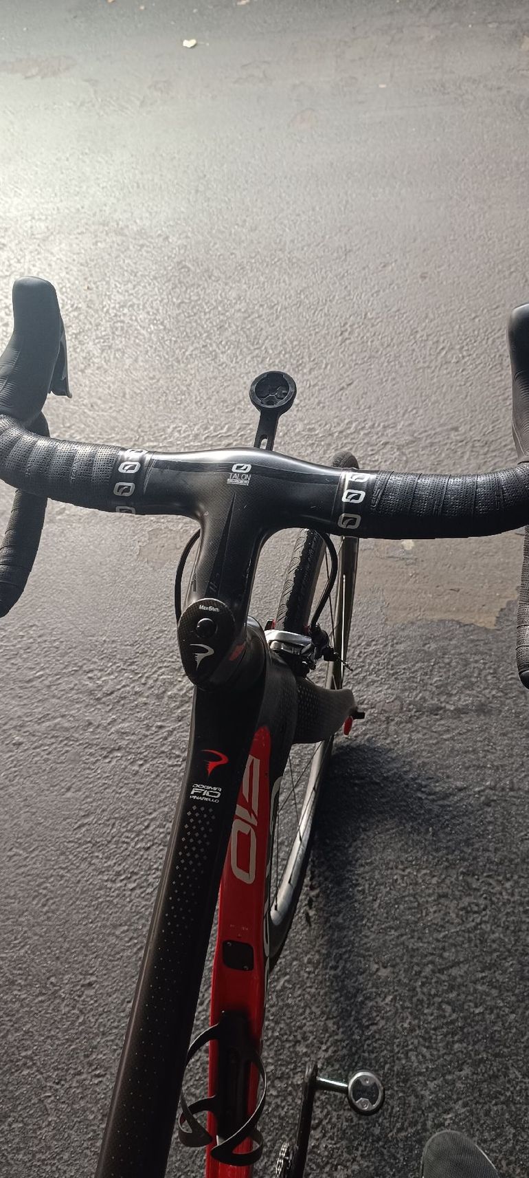 Used Pinarello Dogma SRAM Red eTap AXS 2017 Road & Gravel — image 4 of 6