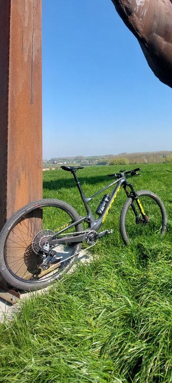 Used Scott Spark RC Team Issue 2023 2023 Mountainbike, Black, 29 — image 2 of 3