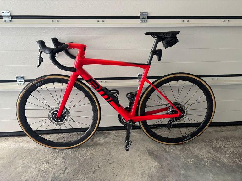 Used BMC Teammachine SLR01 ONE 2023 2023 Road & Gravel — image 1 of 6