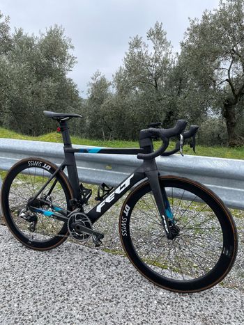 Felt, AR FRD Ultimate RED eTap AXS 2024