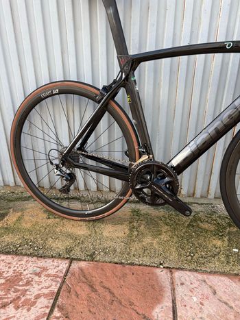 Used Bianchi Oltre XR.4 Dura Ace 2017 2017 Road & Gravel, Black — image 2 of 5