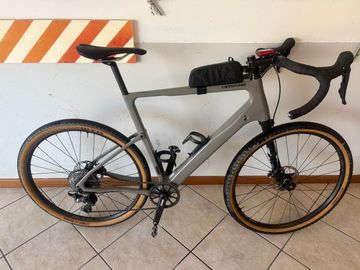 Cannondale Topstone Carbon Lefty 3 2022 2022 Road & Gravel usato