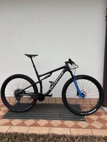 Used Specialized Specialized Epic Brain 2023 Mountainbike, Blue — image 1 of 9