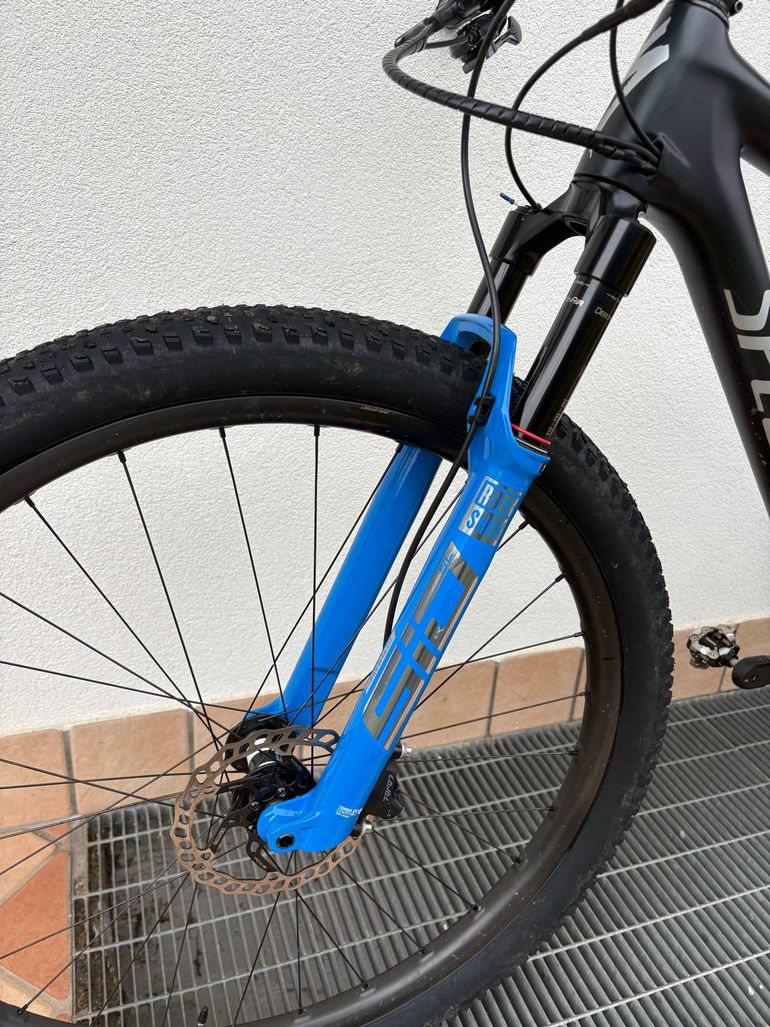 Used Specialized Specialized Epic Brain 2023 Mountainbike, Blue — image 8 of 9