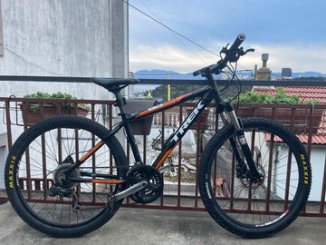 Used Trek 3500 D 2016 2016 Mountainbike, Black, 26 — image 7 of 9