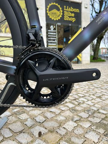 Scott Addict RC 10 2025 2025 Road & Gravel usato, Nero — immagine 5 di 8