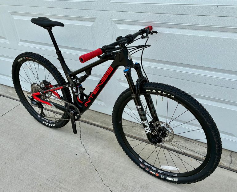 Used Intense SNIPER XC EXPERT 2023 2023 Mountainbike, Red, 29 — image 2 of 19