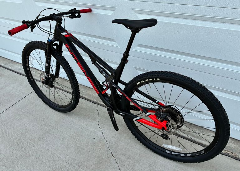 Used Intense SNIPER XC EXPERT 2023 2023 Mountainbike, Red, 29 — image 14 of 19