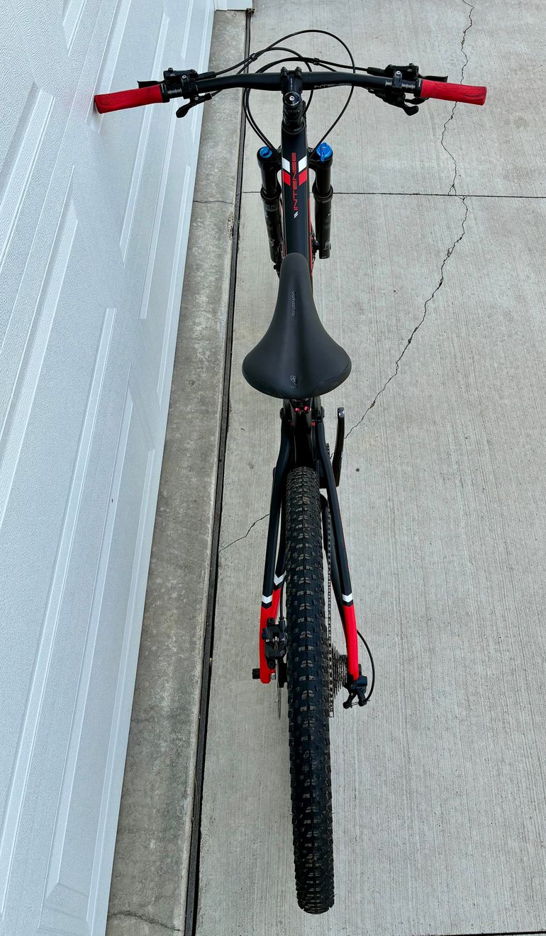 Used Intense SNIPER XC EXPERT 2023 2023 Mountainbike, Red, 29 — image 15 of 19