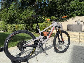 Used Santa Cruz NOMAD X01 / Air / Carbon CC / MX 2023 2023 MTB