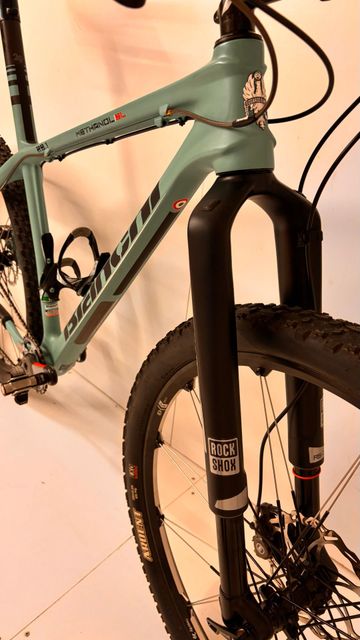 Used Bianchi Methanol Sl 2017 Mountainbike, Green — image 9 of 14