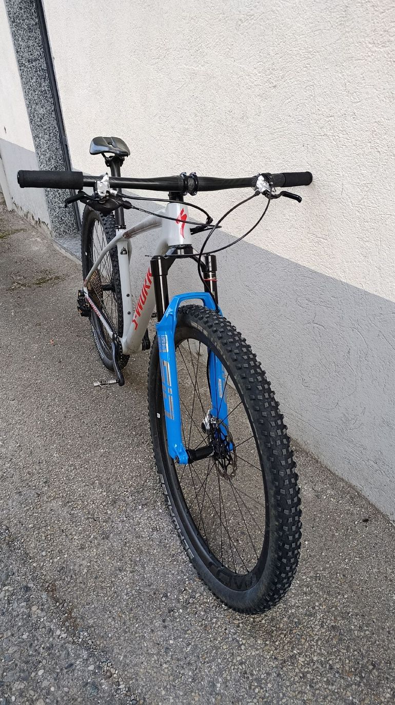 Used Specialized Epic 2020 Mountainbike, Light Gray, 29 — image 4 of 4