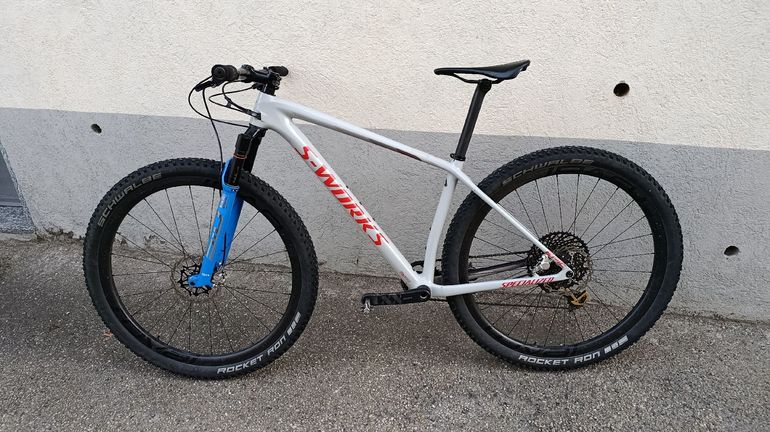 Used Specialized Epic 2020 Mountainbike, Light Gray, 29 — image 2 of 4