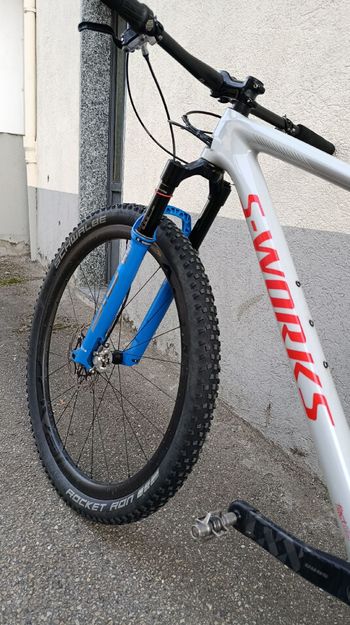 Used Specialized Epic 2020 Mountainbike, Light Gray, 29 — image 3 of 4