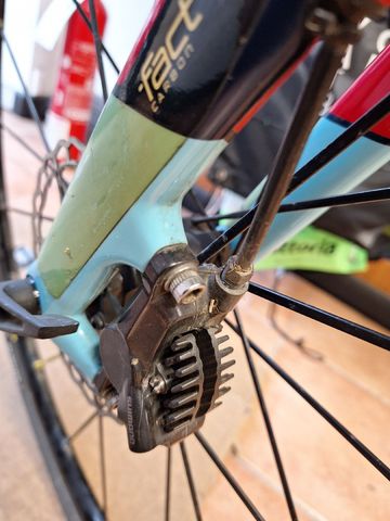 Used Specialized Crux Shimano Dura Ace 2017 Road & Gravel, Red — image 7 of 11