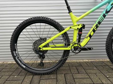 Käytetty Trek Slash 8 2020 2020 Mountainbike — kuva 13 / 14
