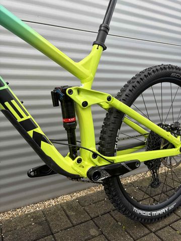 Käytetty Trek Slash 8 2020 2020 Mountainbike — kuva 4 / 14