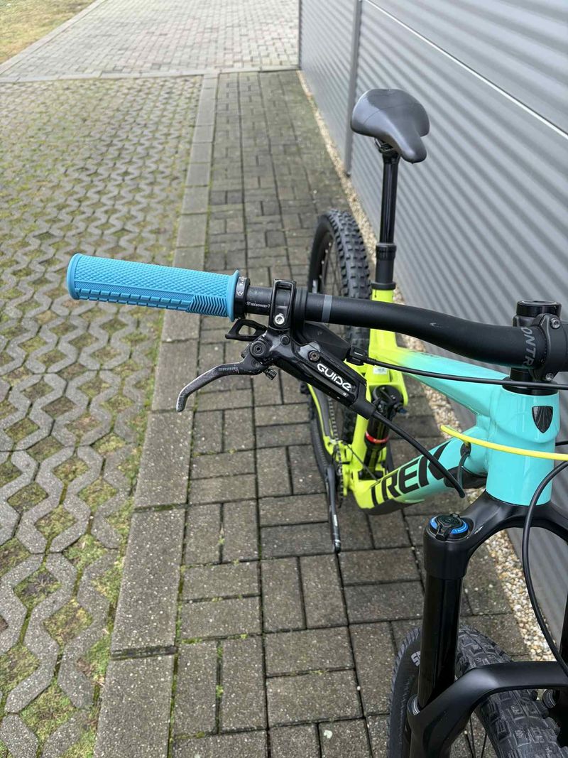 Käytetty Trek Slash 8 2020 2020 Mountainbike — kuva 8 / 14