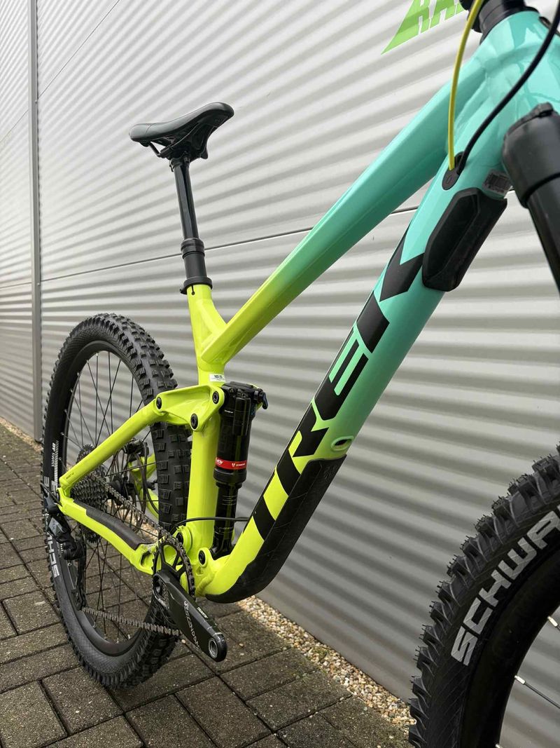 Käytetty Trek Slash 8 2020 2020 Mountainbike — kuva 7 / 14
