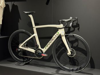 Brugt Pinarello F7 SRAM FORCE AXS 2025 2025 Road & Gravel — billede 4 af 5
