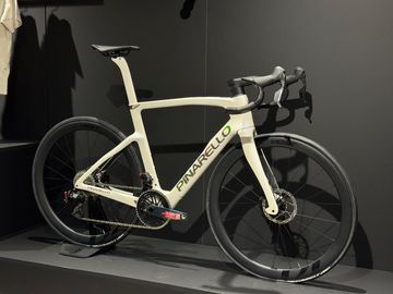 Pinarello F7 SRAM FORCE AXS 2025 2025 Road & Gravel usato, Bianco — immagine 4 di 5