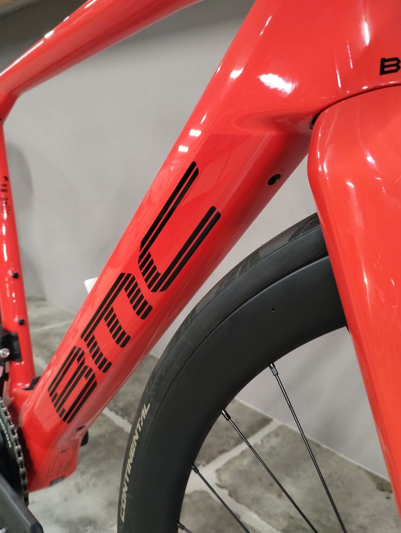 Used BMC Roadmachine 01 AMP TWO 2024 2024 Road & Gravel, Red — image 6 of 11