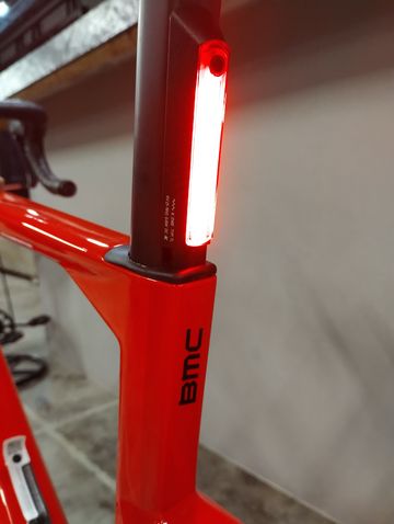Used BMC Roadmachine 01 AMP TWO 2024 2024 Road & Gravel, Red — image 11 of 11