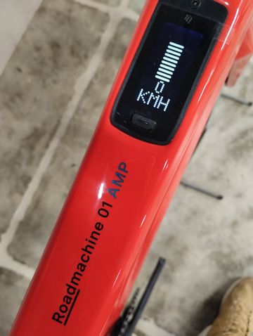 Used BMC Roadmachine 01 AMP TWO 2024 2024 Road & Gravel, Red — image 9 of 11