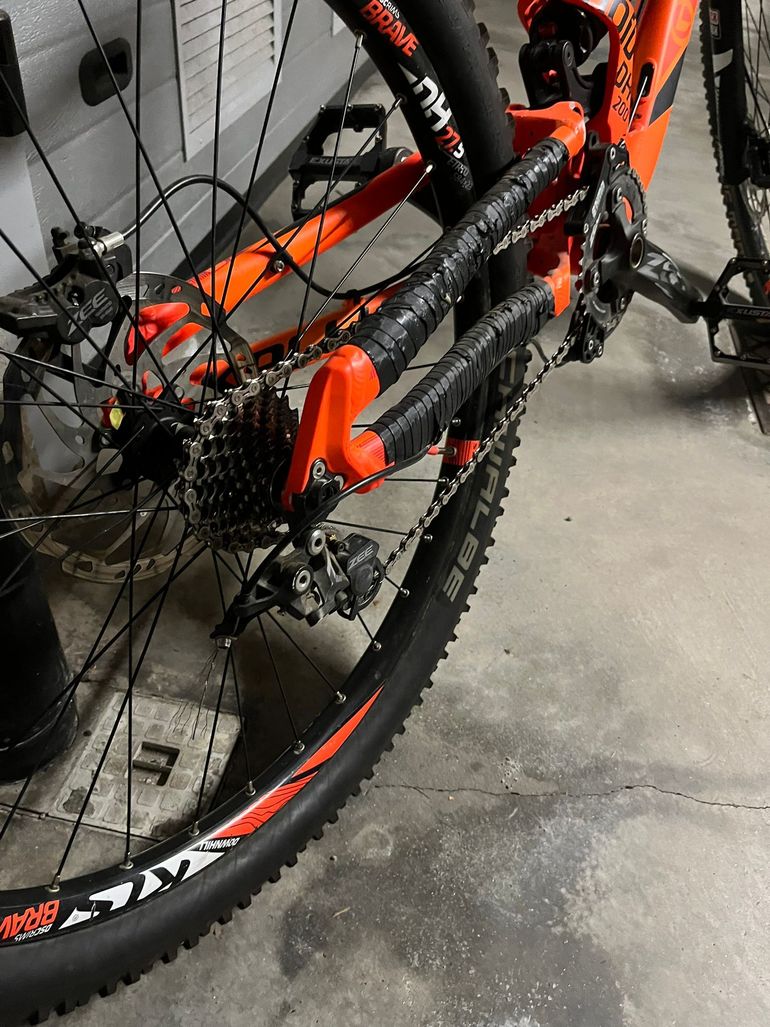 Used Kellys NOID 70 27.5" 2021 2021 Mountainbike, Arancione — image 4 of 11