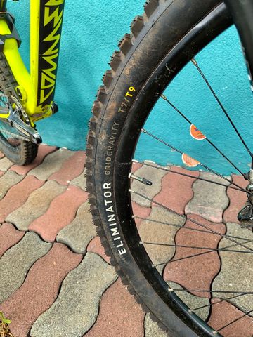 Tweedehands Commencal Meta AM V4 2015 Mountainbike — afbeelding 4 van 9