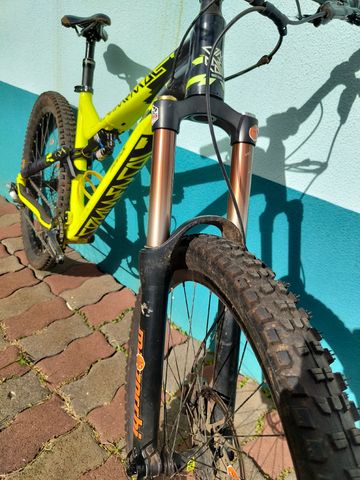 Tweedehands Commencal Meta AM V4 2015 Mountainbike — afbeelding 9 van 9