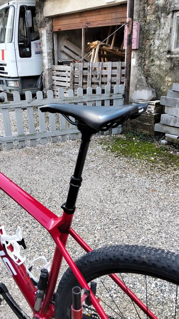 Focus RAVEN 8.8 2020 2020 Mountainbike usato, Rosso — immagine 3 di 7
