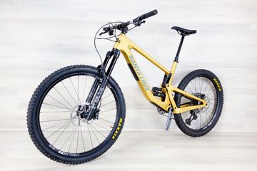Used Santa Cruz Bronson C 2025 Mountainbike, Orange — image 14 of 19