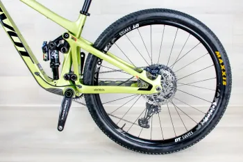 Used Pivot Switchblade Race 2022 Mountainbike, Green — image 12 of 19