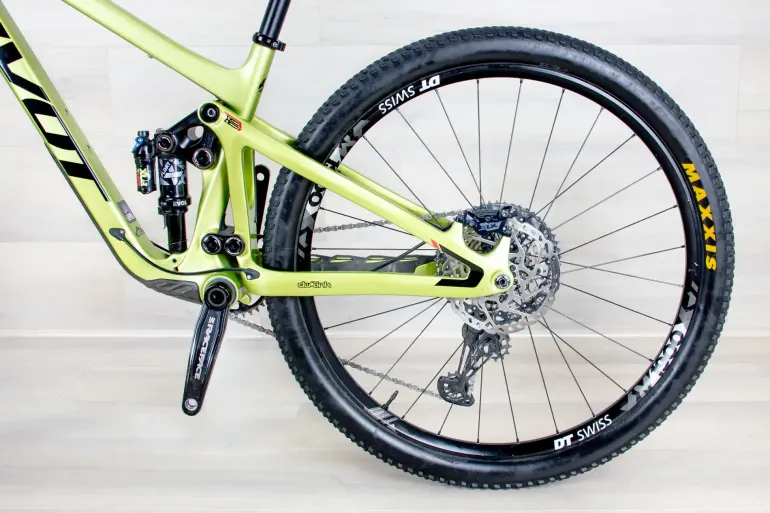 Used Pivot Switchblade Race 2022 Mountainbike, Green — image 12 of 19