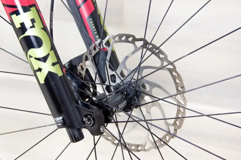 Used Pivot Switchblade Race 2022 Mountainbike, Green — image 10 of 19