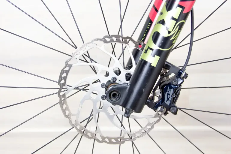 Used Pivot Switchblade Race 2022 Mountainbike, Green — image 17 of 19