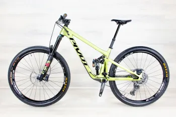Used Pivot Switchblade Race 2022 Mountainbike, Green — image 2 of 19